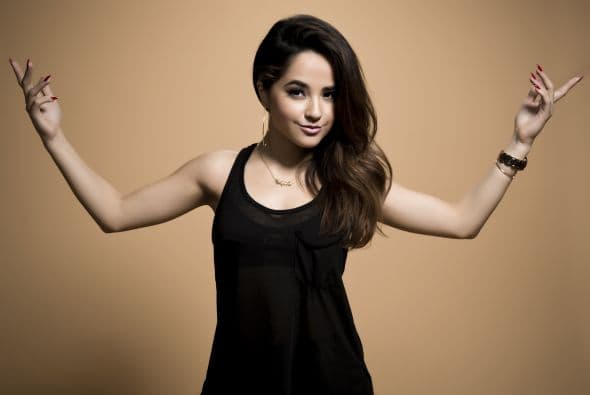 Seguro está un poco nerviosa, pero muy contenta por esta gran oportunidad junto a la diva del pop mexicana.