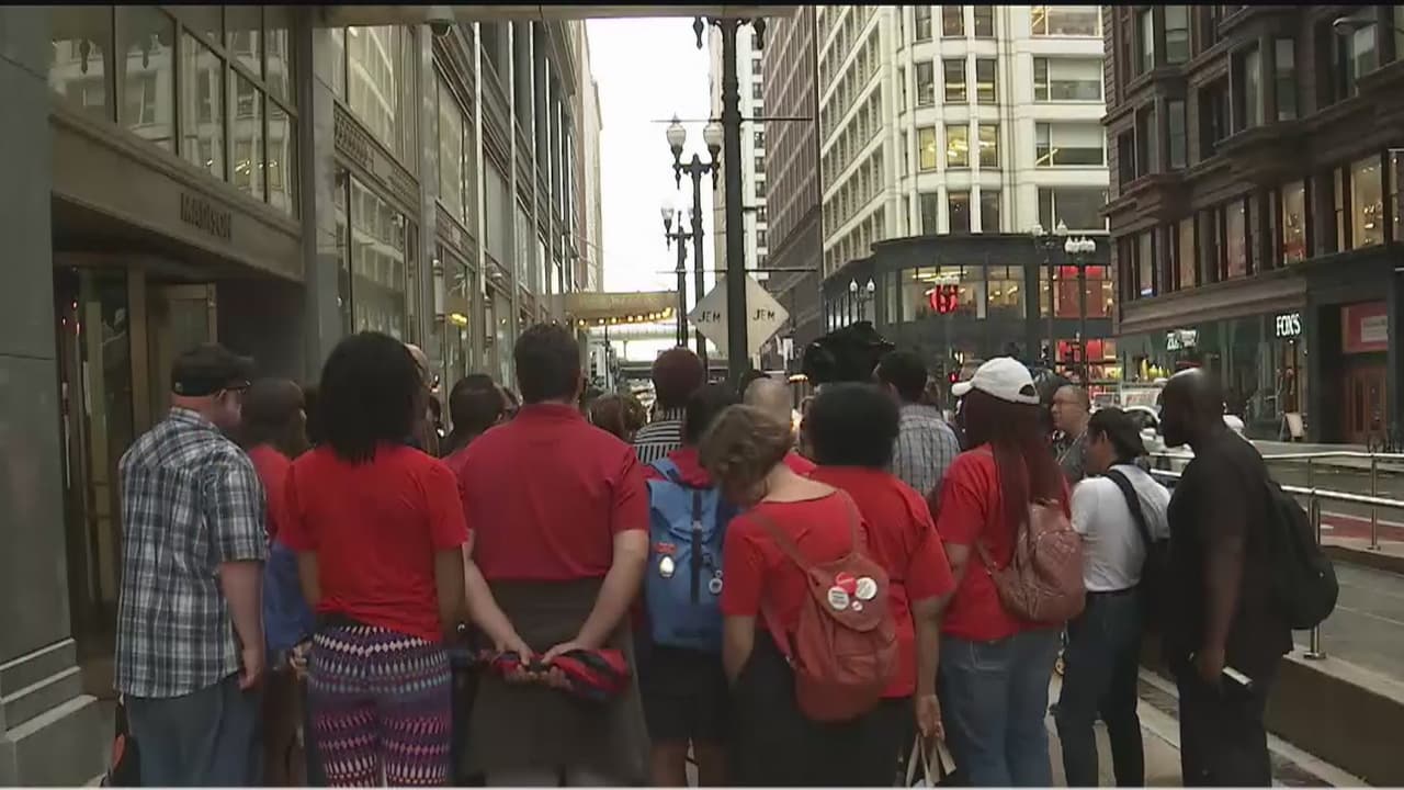Protestan en contra del presupuesto 2020 para las Escuelas Públicas de Chicago y piden a la alcaldesa cumplir sus promesas