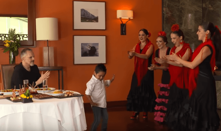 "Me encantó cómo se lanza, cómo tiene desparpajo (facilidad y desenfado)", apuntó el juez sobre el capitán de 'los Sacachispas'.