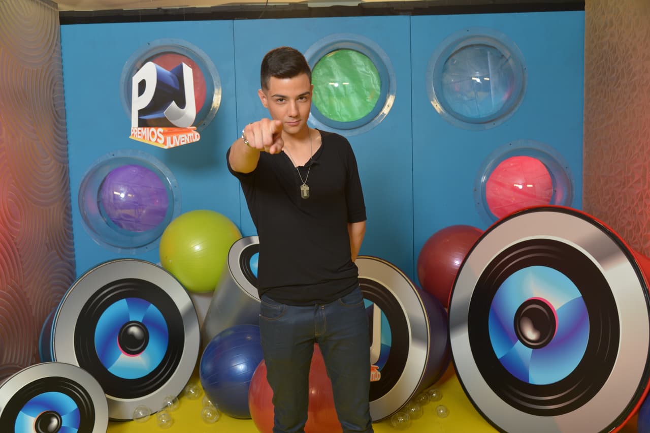 Luis Coronel también recibe seis postulaciones y se coloca en la lista de más nominados.