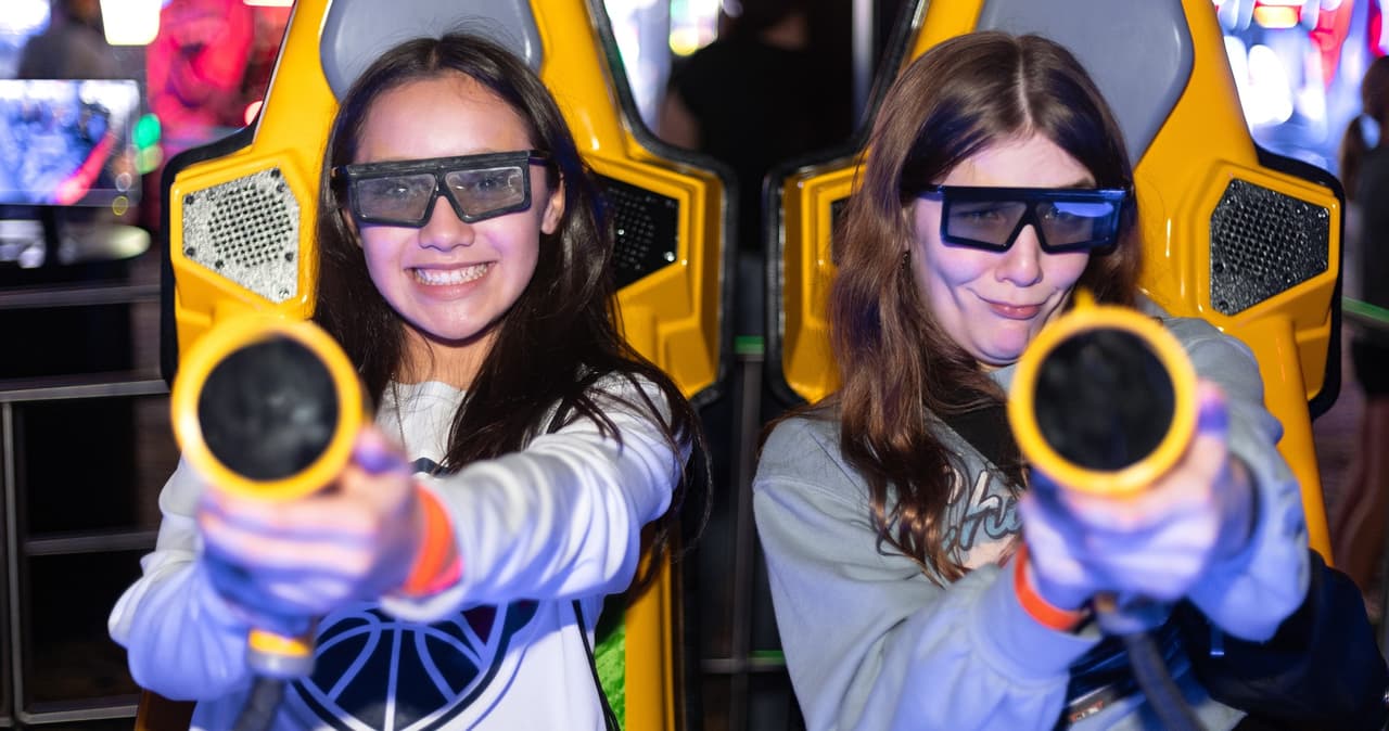 <b>7D Xperience</b>
<br>Sumerge tus sentidos en un mundo de acción y disfruta de una increíble experiencia cinematográfica interactiva en 3D, con sorprendentes efectos especiales.