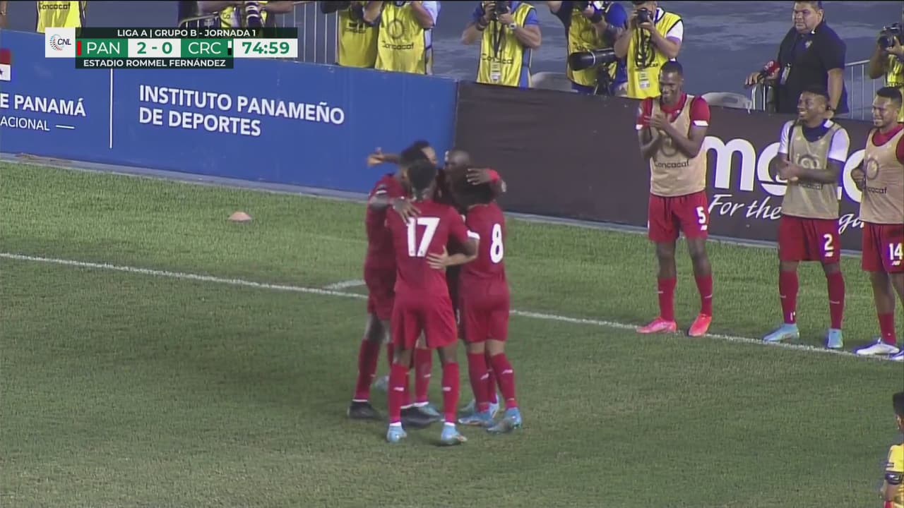 ¡Esta vez no tuvo piedad! Waterman saca un riflazo para el 2-0 de Panamá
