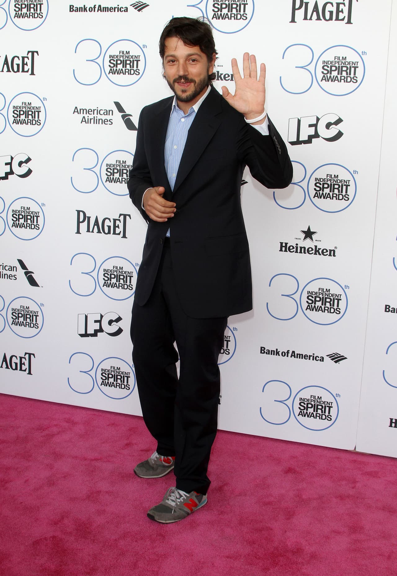 En 2007 se estrenó su opera prima, un documental sobre Julio César Chávez.