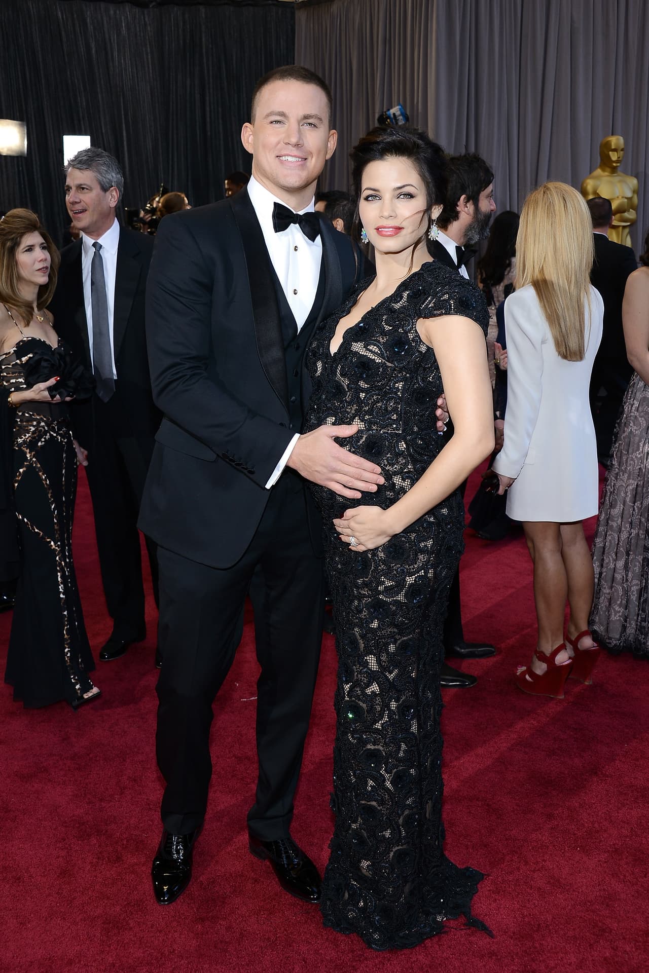 Dewan explicó a People que entre los vestidos que ha guardado para la pequeña Everly está el que usó el día de su boda, así como el que utilizó durante la entrega del Oscar en 2013, cuando estaba embarazada.