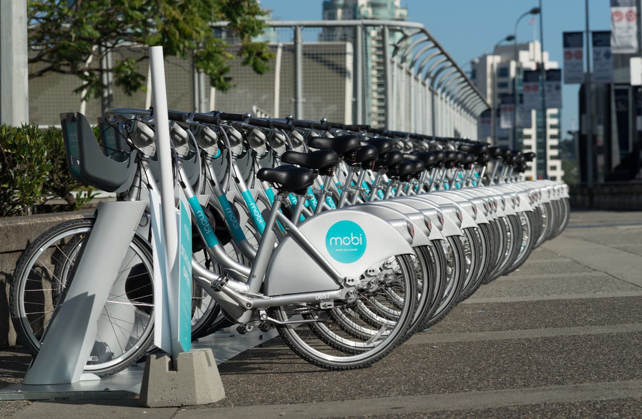 La red de bicicletas públicas Movi se ha desplegado por muchos vecindarios de Vancouver.