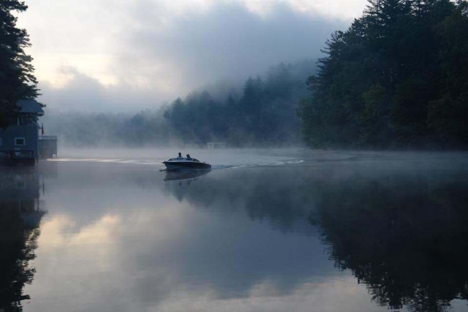 Quienes lo conocen, disfrutan tiempo disfrutando del lugar con actividades como barbacoas en feriados -como el 4 de julio y el Día del Trabajo-, fuegos artificiales, el barco iglesia, cruceros con cócteles y más.