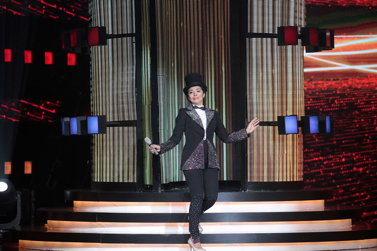 "Gloria Trevi" aprovechó su participación en el reality show para confesarle su amor.