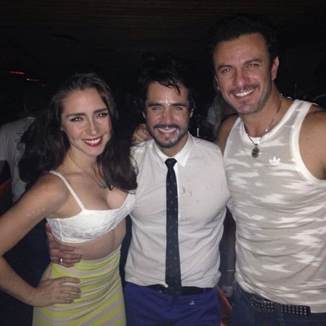 Por si fuera poco, Ariadne también acudió gustosa a la fiesta por el cumpleaños de José Ron, la cual fue organizada por Livia Brito.