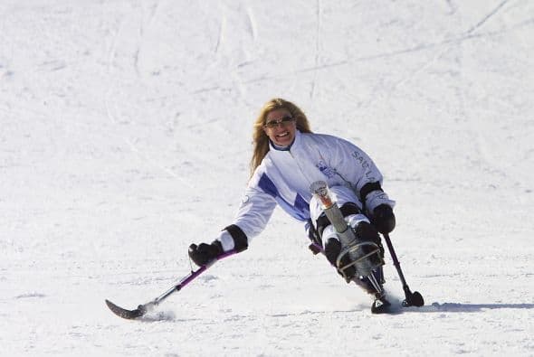 Aunque el accidente la impidió para caminar, ella no desistió en su deporte favorito, pues aún con paraplejia continuaba practicándolo.