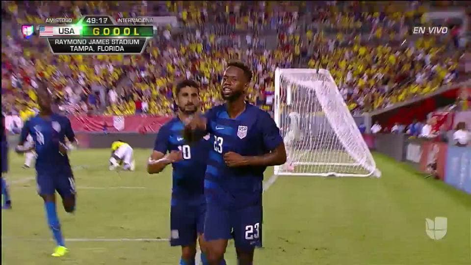 ¡GOOOL! Kellyn Acosta anota para USA