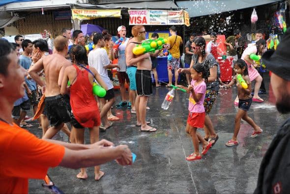 El nombre asociado a este día es el Songkran, el festival de agua que simboliza un proceso de limpieza y purificación.
