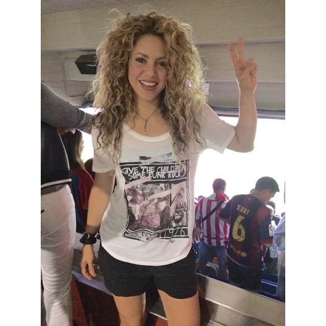Shakira en el estadio.
