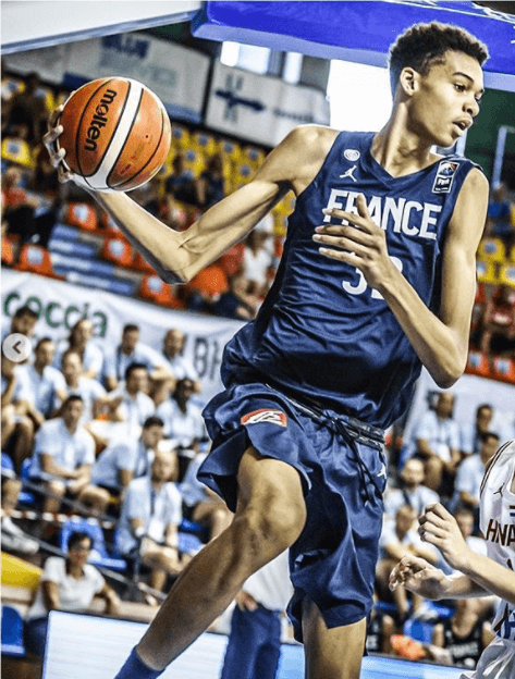 Probó varios deportes, pero el basquetbol es lo suyo.