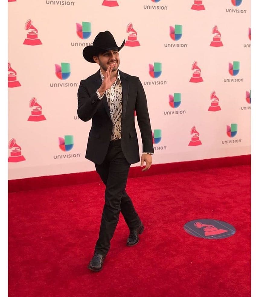 Lo primero que espera de las participantes es que tengan nociones musicales: "Es decir, afinación y entonación. Luego me interesa mucho su proyección escénica, después su calidad de interpretación, su originalidad y perseverancia".