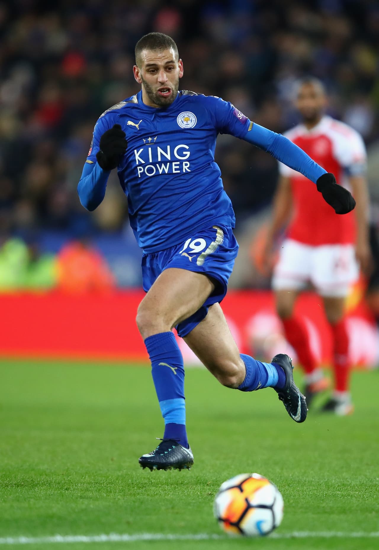 El argelino Islam Slimani estaría cerca de cambiar de aires en la Premier League abandonando el Leicester City para unirse al Newcastle United.