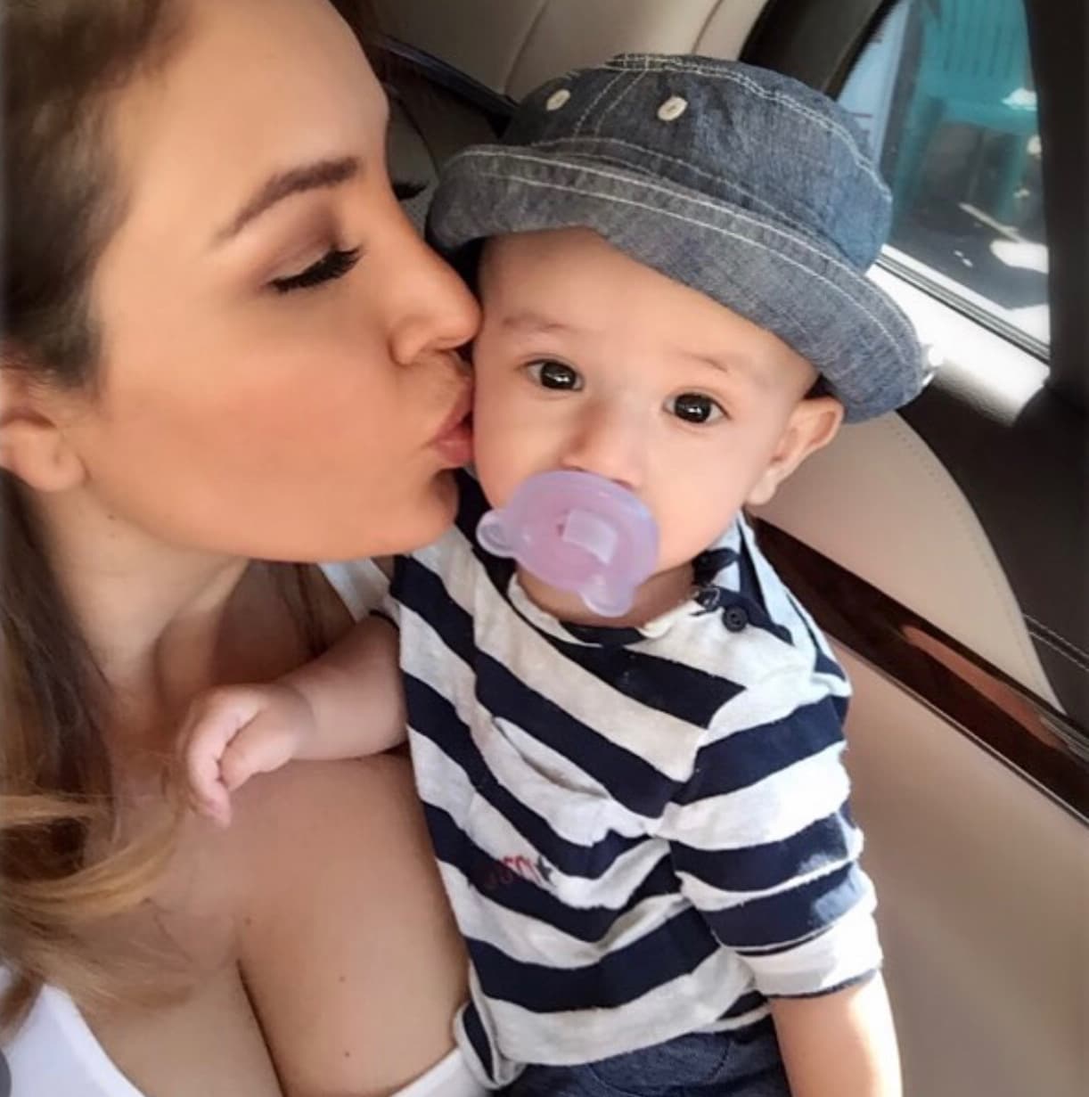 Quisimos hacer un recorrido por las mejores fotos del príncipe de Silvia del Valle.