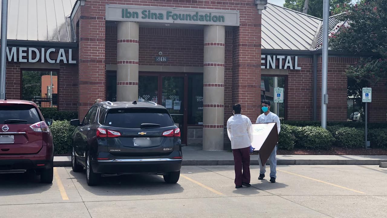 La clínica está ubicada en el 5012 North Shepherd al norte de Houston y se atenderá a las personas que hayan hecho cita previa.