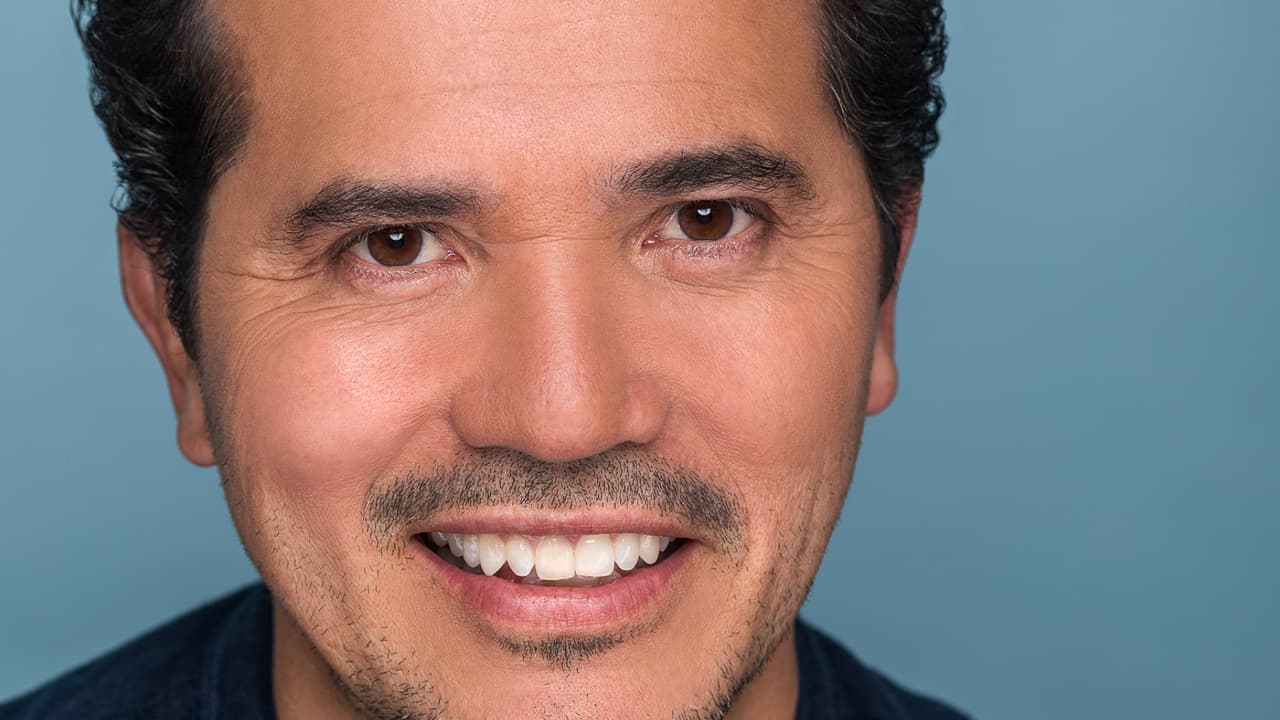 John Leguizamo será presentador en el Latin GRAMMY 2023