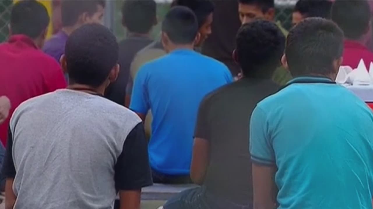 Proponen en California un plan de ayuda para los niños que vienen en la nueva caravana migrante que parte de Honduras