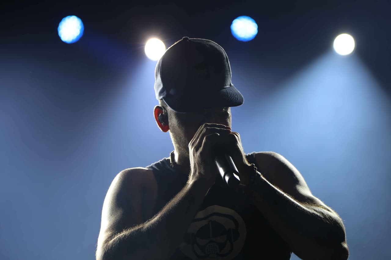 Primer plano de Residente.