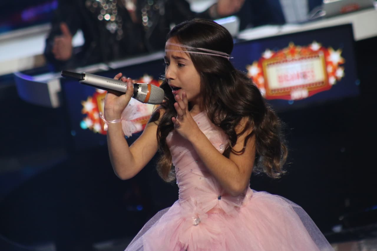 Nuria nos dejó boquiabiertos con su interpretación de 'Rolling In Deep' de Adele. Nos recordó a una Amy Winehouse pequeña. La pequeña se llevó tres 10 de los jueces.