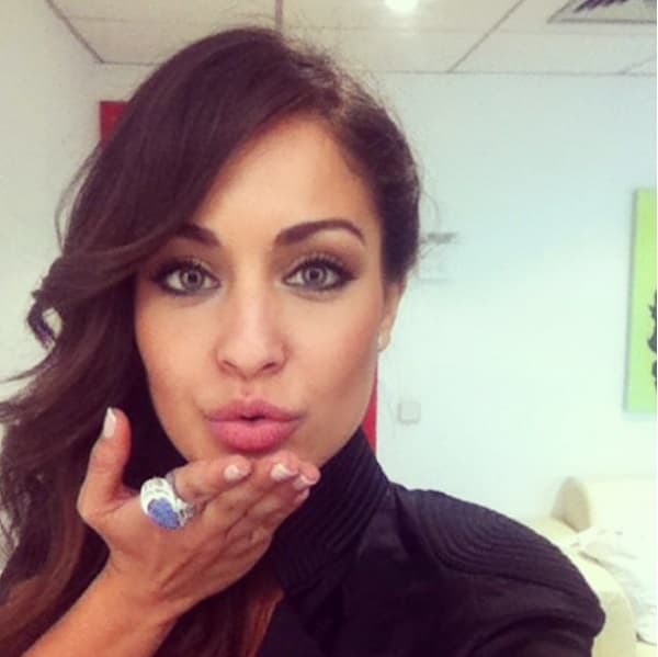 La actriz española de ascendencia árabe protagoniza la nueva serie de UniMás El Príncipe. No dejes de deleitarte con su belleza y sisfruta sus mejores fotos aquí: