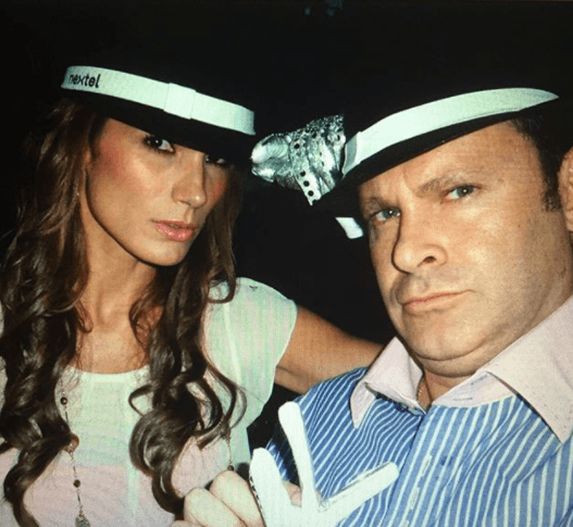 Palabras que tuvieron respuesta a través del mismo medio, por el cual Cristy Bernal expresó: "Felices 3 años de casados mi ojitos, y ya muchos compartiendo nuestra vida. Dicen que los mejores matrimonios son los que trabajan en equipo, tienen respeto mutuo, admiración e interminables dosis de gratitud y amor. Ojalá Dios nos permita estar juntos hasta viejitos".