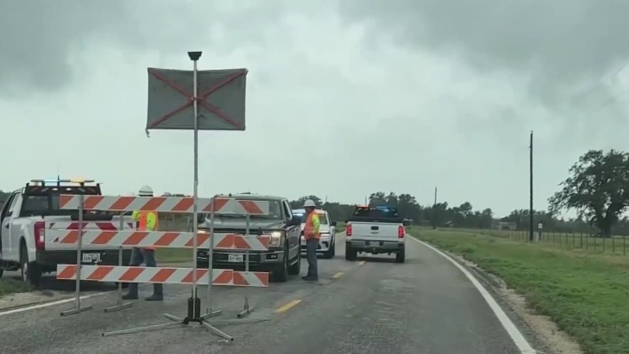 Emergencia por inundaciones en Texas: Personas que viven cerca de arroyos en D'Hanis deben evacuar