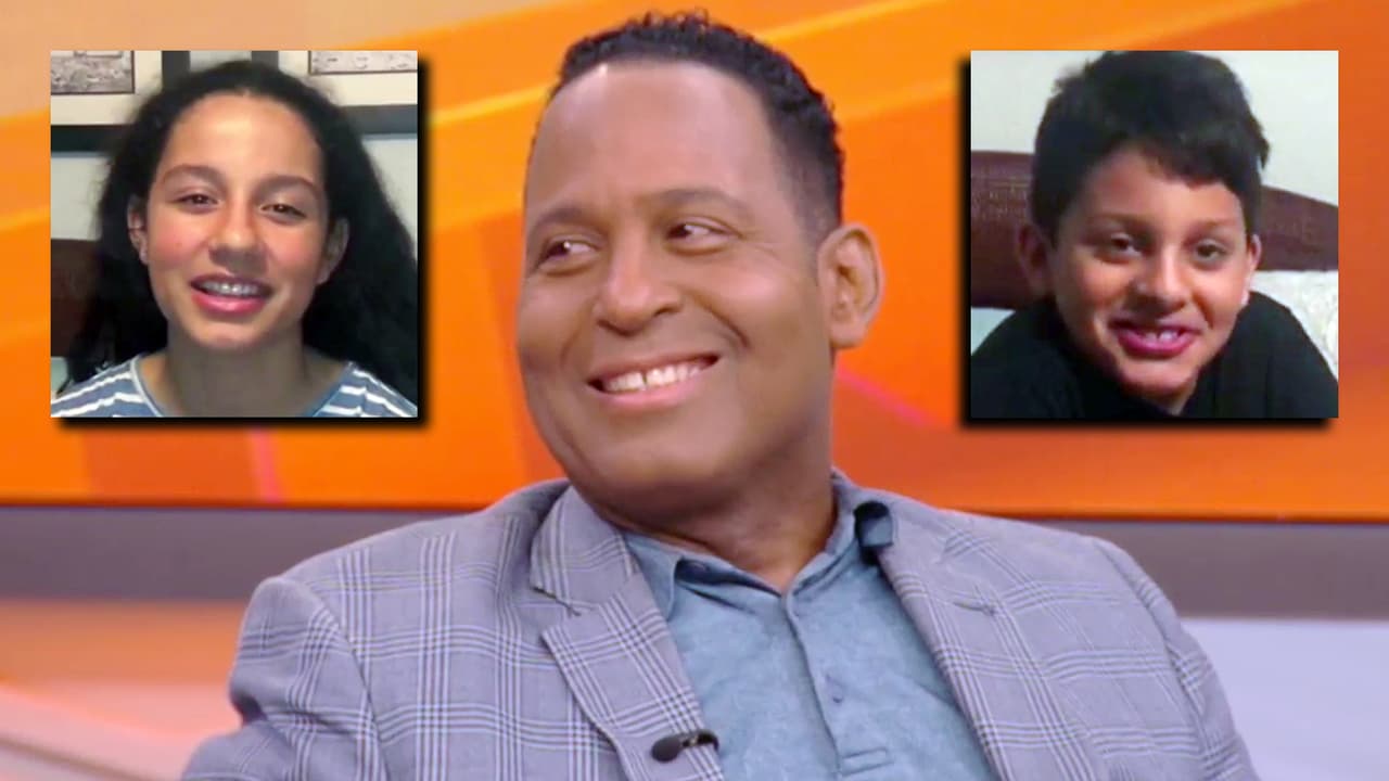 <a href="https://www.univision.com/shows/despierta-america/a-tony-dandrades-se-le-lleno-el-corazon-con-estos-tiernos-mensajes-de-sus-hijos-y-el-hizo-lo-mismo-para-su-papa-video">Tony Dandrades</a> recibió tiernos mensajes de sus hijos.