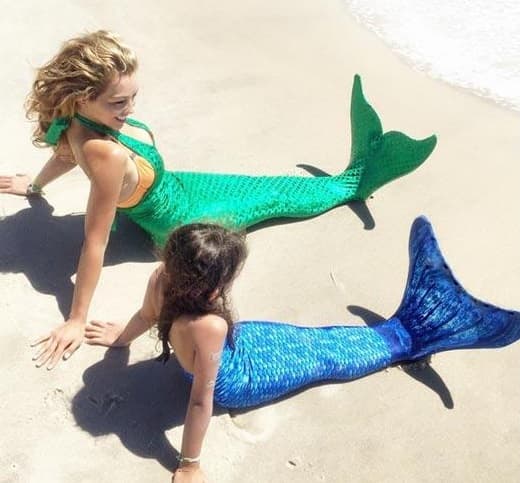 Entre sus ocurrencias también la vimos disfrazada de sirena junto con su hija Sabrina.