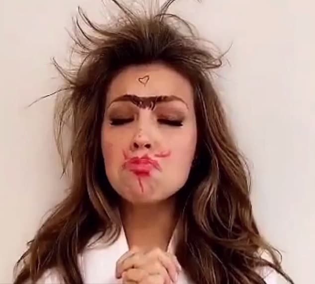 'Thali' como 'El Grinch' luce súper tierna, nadie le cree que pueda estar interpretando a este personaje.