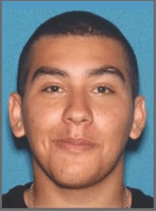 <h3 class="cms-H3-H3">Joshua Gamboa</h3>
<br>
<br>De tan solo 20 años, este sospechoso de Bellmawr, Nueva Jersey con antecedenes 
<a href="https://www.univision.com/temas/ejercito">militares</a> fue arrestado el pasado 20 de abril. Las autoridades lo investigan por poseer y distribuir material sobre abuso sexual infantil, 
<b>delitos de segundo y tercer grado. </b>
<br>