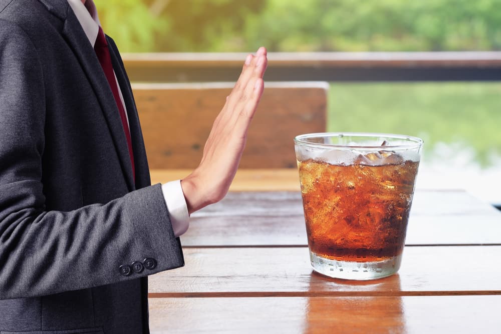 En cuanto a tu salud debes ser muy cuidadoso con los riñones, con tu alimentación que debe incluir suficientes líquidos naturales, o sea, huye de las sodas, las bebidas con sustancias artificiales y nada nutritivas. Tu sistema excretor es muy delicado y tú, más que otros, eres muy sensible al metabolismo hídrico.