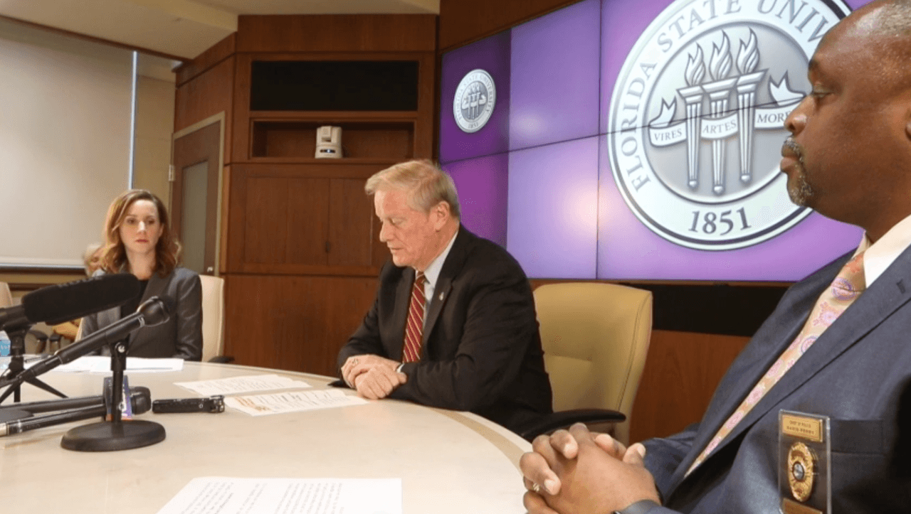 El presidente de FSU John Thrasher prohibió las actividades de fraternidad hasta nuevo aviso.