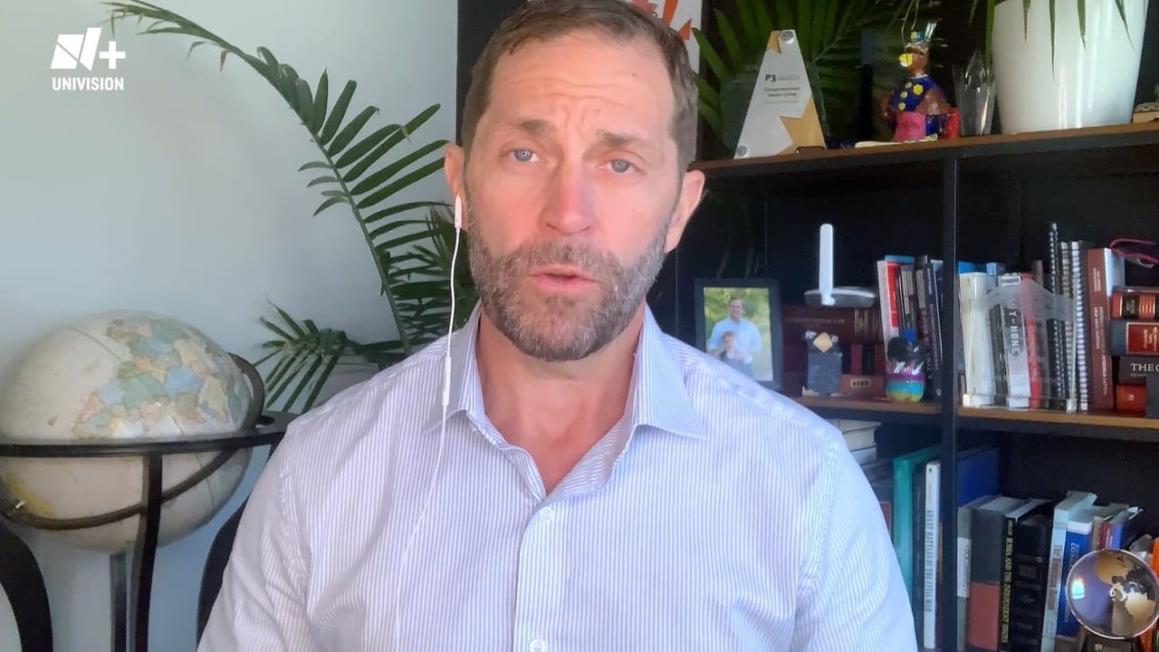 Jason Crow asegura que Trump lo amenazó por hablar sobre órdenes ilegales en el Ejército