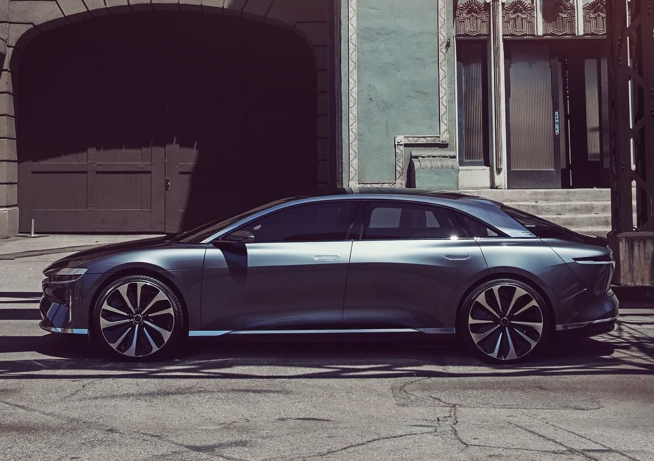 Lucid Motors planea lanzar cuatro versiones de este sedán: Air, Air Touring, Air Grand Touring y Air Dream Edition.