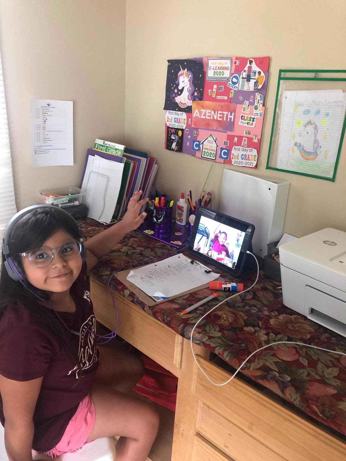 A pesar de esto, Santa compartió en nuestro grupo en Facebook “Juntos Frente al Coronavirus” la alegría de sus hijos por ese primer día, y muchos le manifestaron apoyo y admiración.