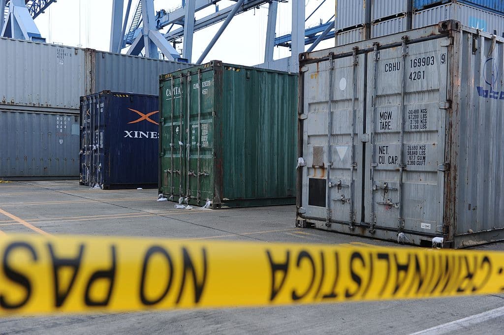 El 'robo del siglo' en México: hombres armados saquean un puerto y se llevan 20 contenedores