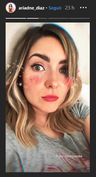 En sus historias de Instagram, Ariadne Díaz compartió más imágenes de su nueva imagen.