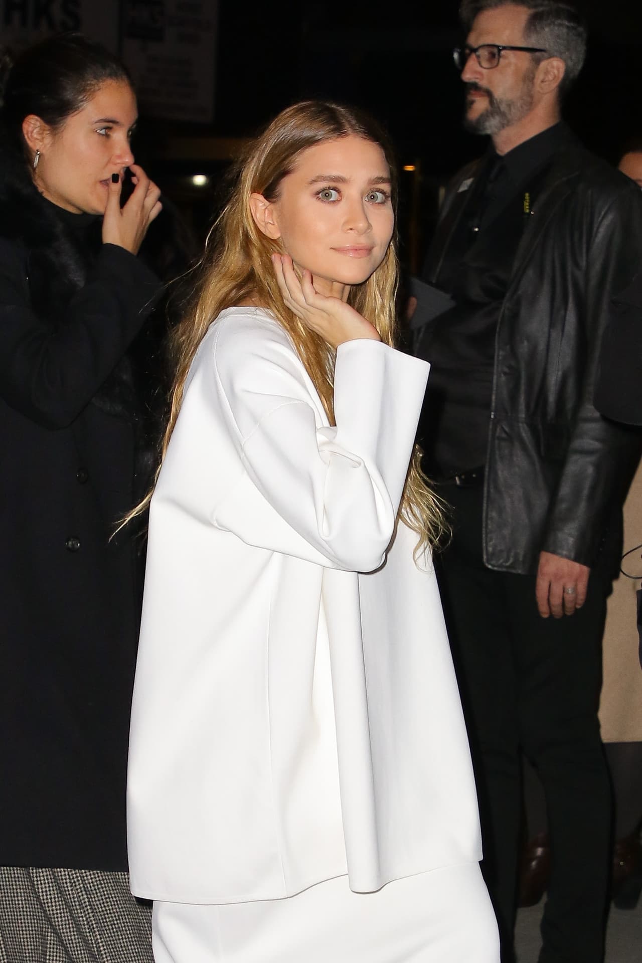 Este miércoles 13 de febrero se dio a conocer que, tras cinco años de matrimonio, la gemela Olsen ha solicitado una orden de emergencia para divorciarse del banquero francés de 50 años, Olivier Sarkozy.