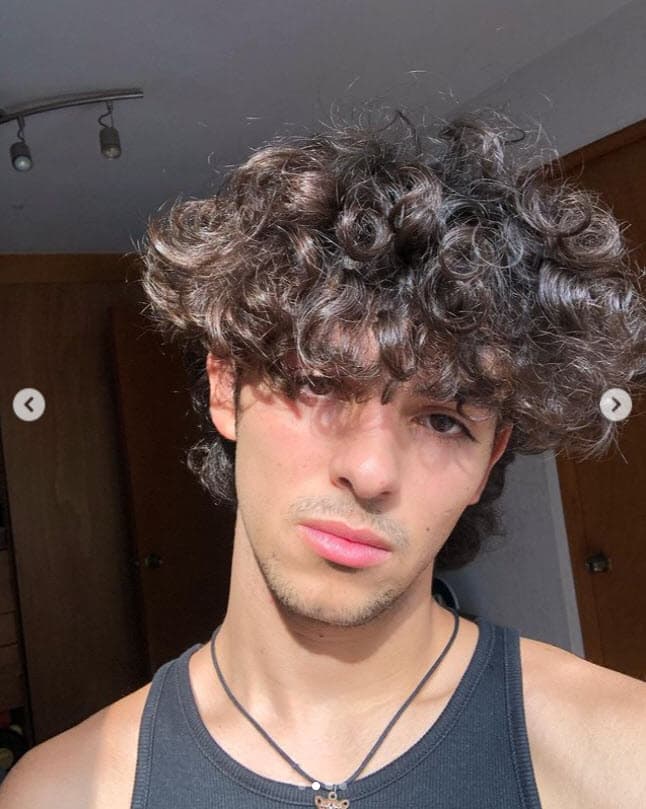 "Cada quien tiene un camino y así es como hay que fluir, así estaba destinado, entonces hay que seguir adelante,
<b> hay que fluir, la vida es evolutiva</b>", sentenció.
<br>