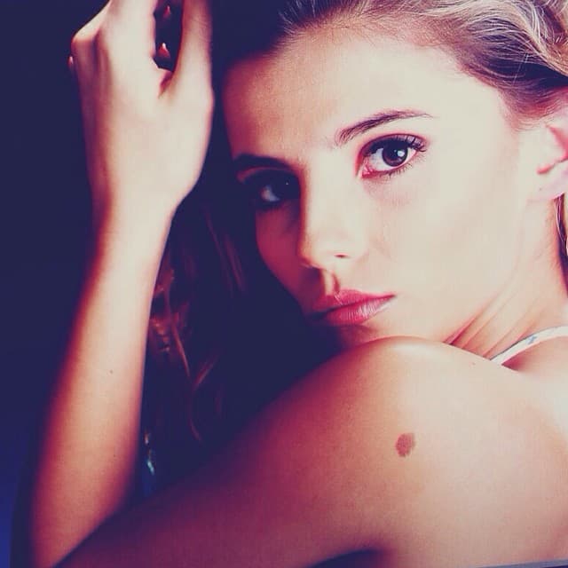 Es un encanto de mujer.