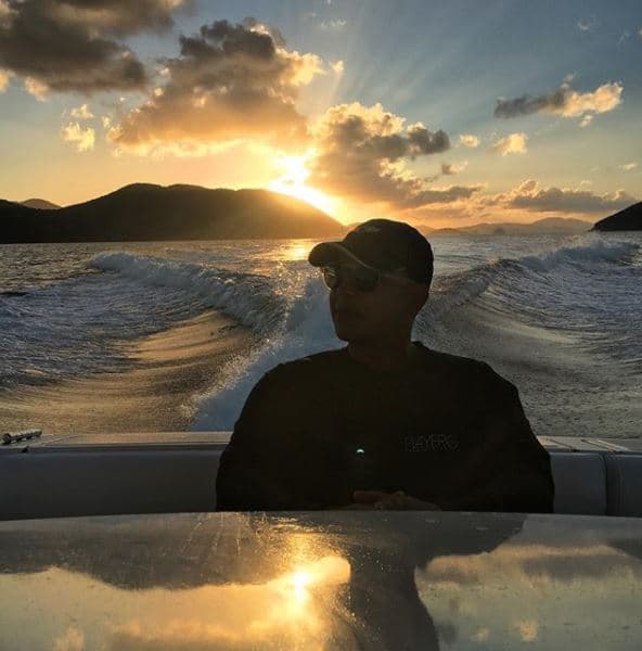 Todo un
<b> fanático de los deportivos, la velocidad </b>y la adrenalina.