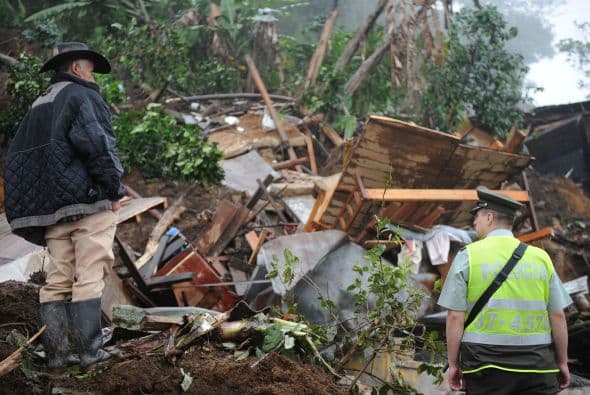 La Dirección Nacional de Atención de Desastres dijo que 'para abril del 2010, los muertos ocasionados por las lluvias fueron siete'. El intenso fenómeno de La Niña ha ocasionado que los chubascos no cesen.