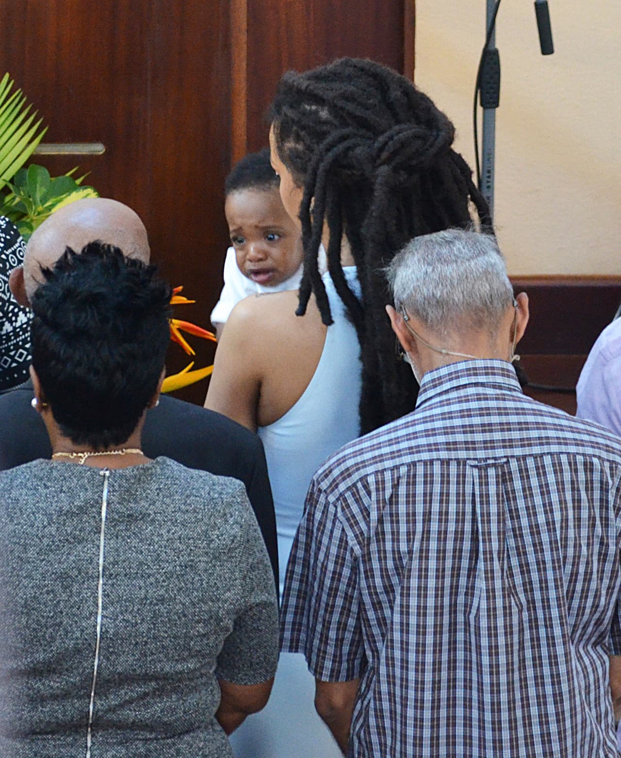 Oops! Le hizo un poco de berriche a la estrella musical.