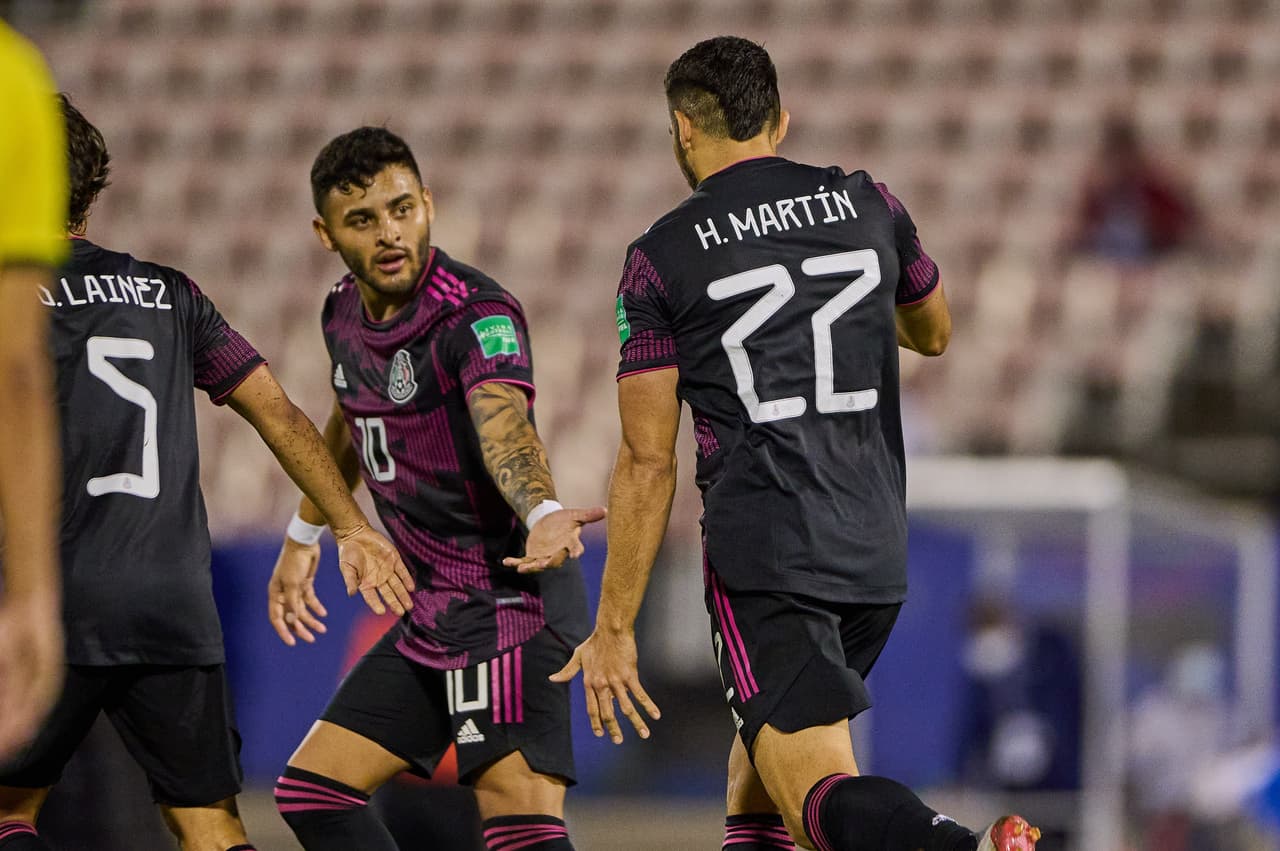 Henry Martín aseguró que ficharía a Alexis Vega para el América