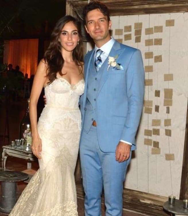 La mujer de 36 años se casó con el cantante 
<a href="https://www.univision.com/famosos/la-historia-de-amor-de-sandra-echeverria-y-leonardo-de-lozanne-cumple-6-anos-fotos">Leonardo de Lozanne</a> en 2014 y en septiembre del siguiente año, esperaban a su primogénito.