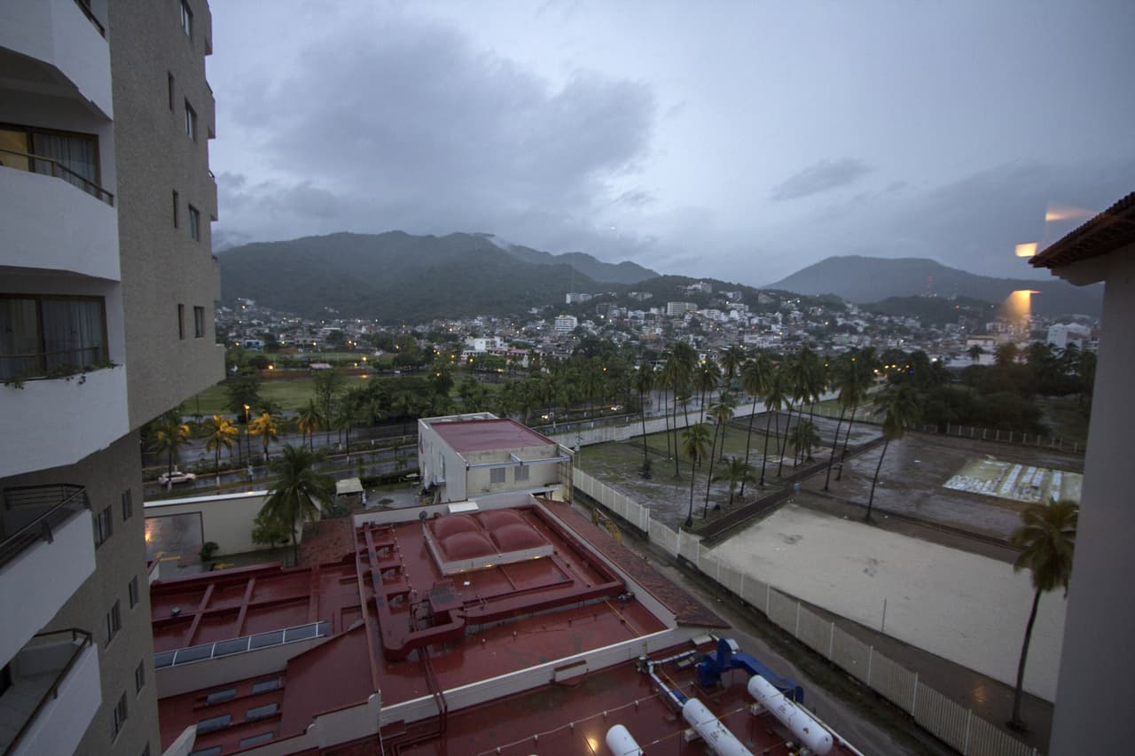 El cielo de Puerto Vallarta antes del paso de Patricia.