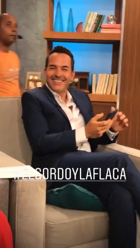 Carlitos es el más bromista y se las pasa grabando a todos para ponerles filtros.