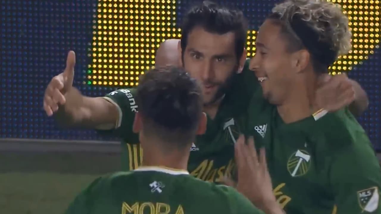 ¡Qué definición! Valeri puso el 3-1 sobre el LA Galaxy